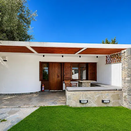 Seastone Evia Villa